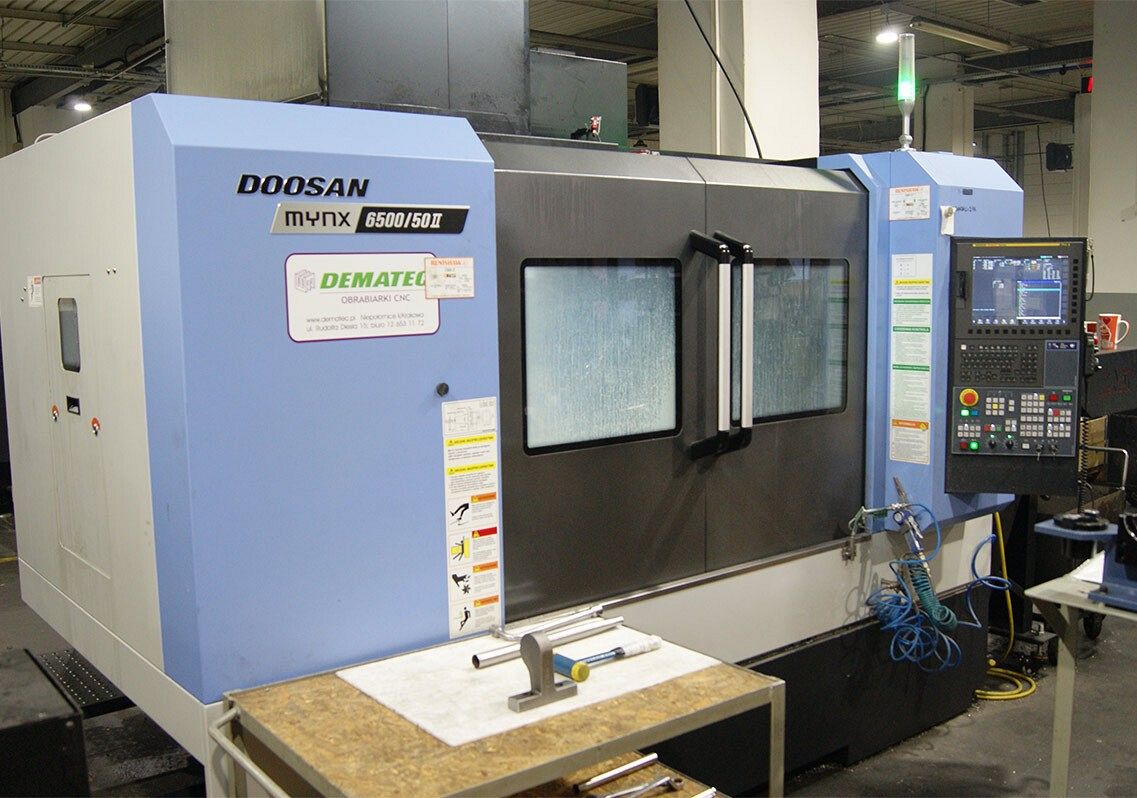 FRÄSZENTRUM DOOSAN MYNX 6500/50 II