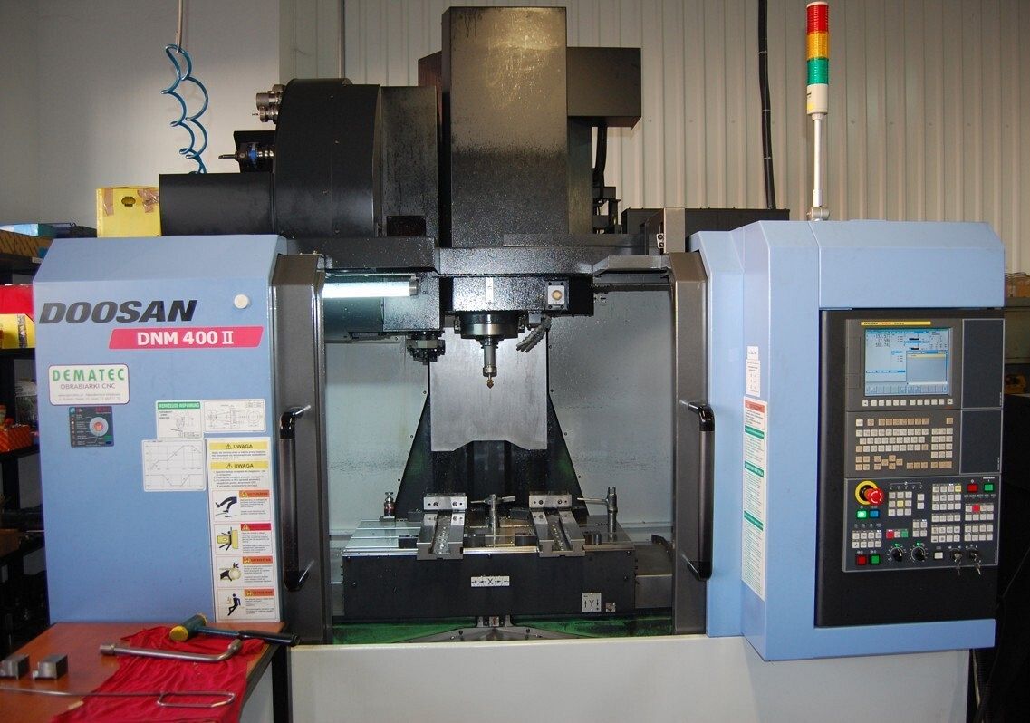 FRÄSZENTRUM DOOSAN DNM 400-II